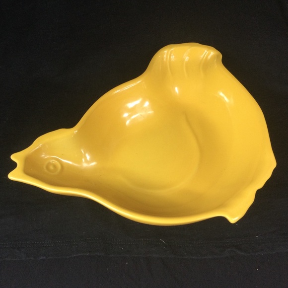 Cerutil Portugal Stoneware Yellow Chicken Dish - Picture 6 of 7